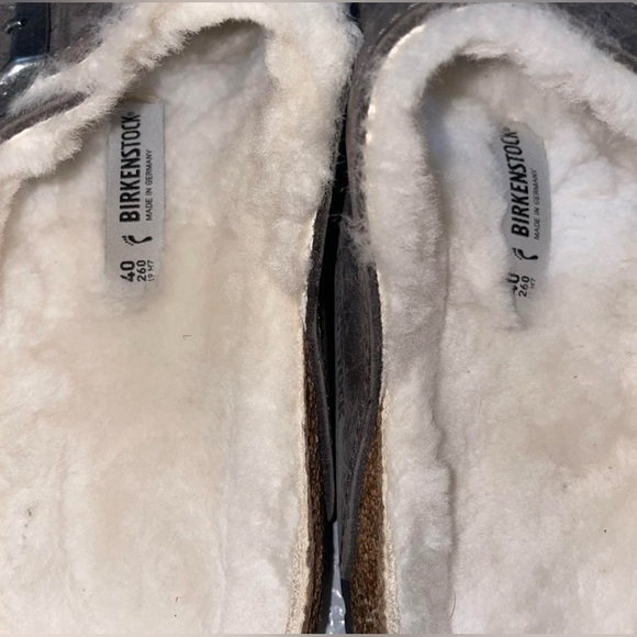 Birkenstock Arizona gray shearling cozy fur sandals size ladies 9 and men’s 7. - Picture 6 of 8
